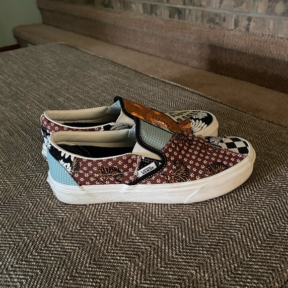 Vans - Picture 6 of 8